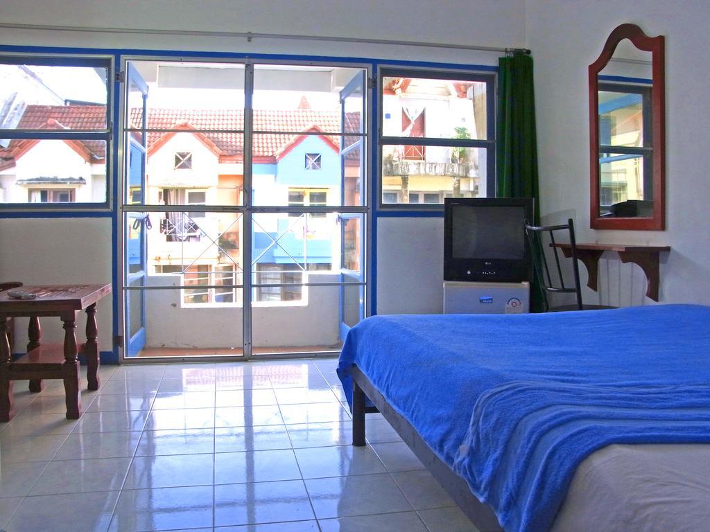 Niku Guesthouse Patong المظهر الخارجي الصورة