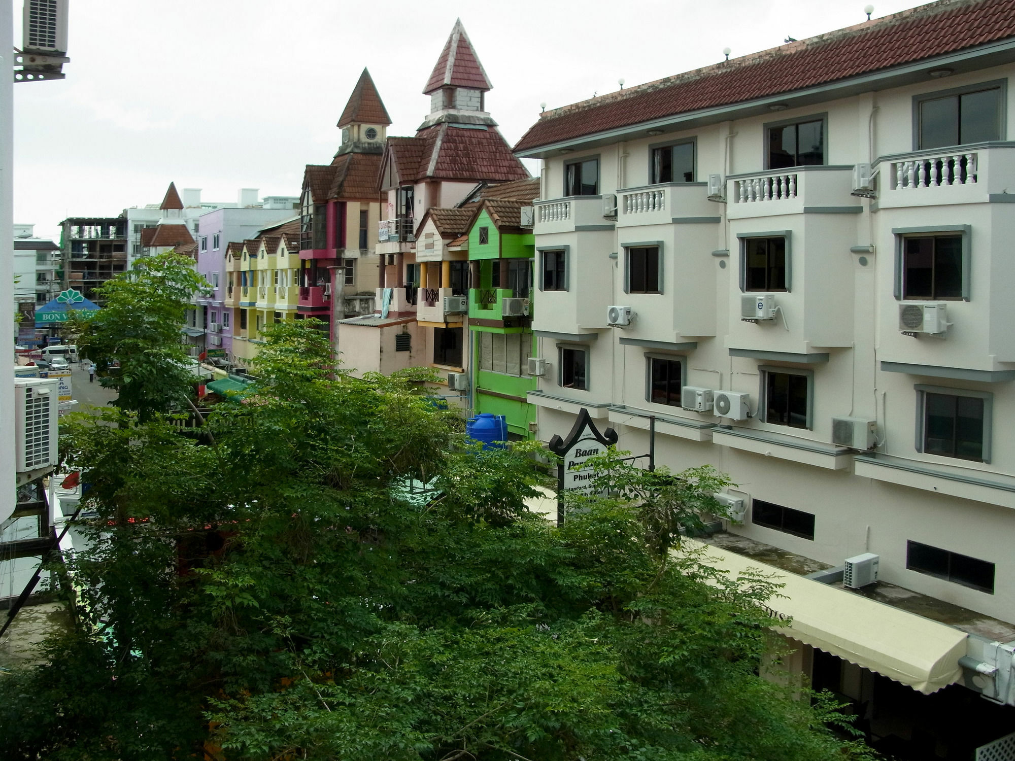 Niku Guesthouse Patong المظهر الخارجي الصورة