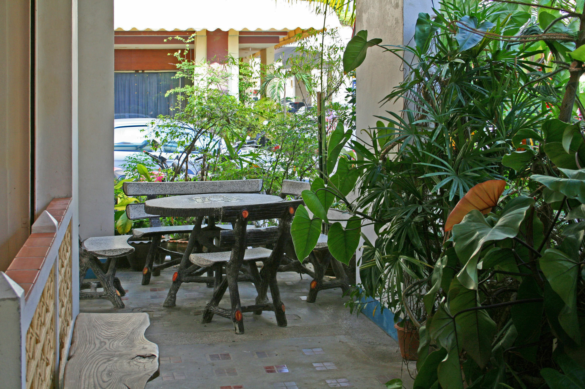 Niku Guesthouse Patong المظهر الخارجي الصورة