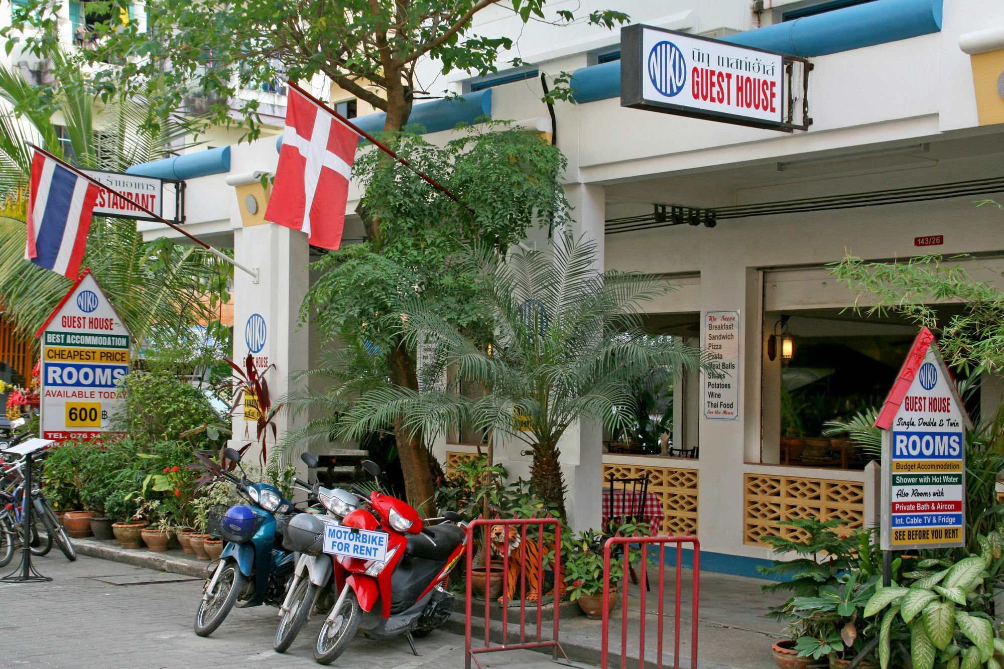 Niku Guesthouse Patong المظهر الخارجي الصورة