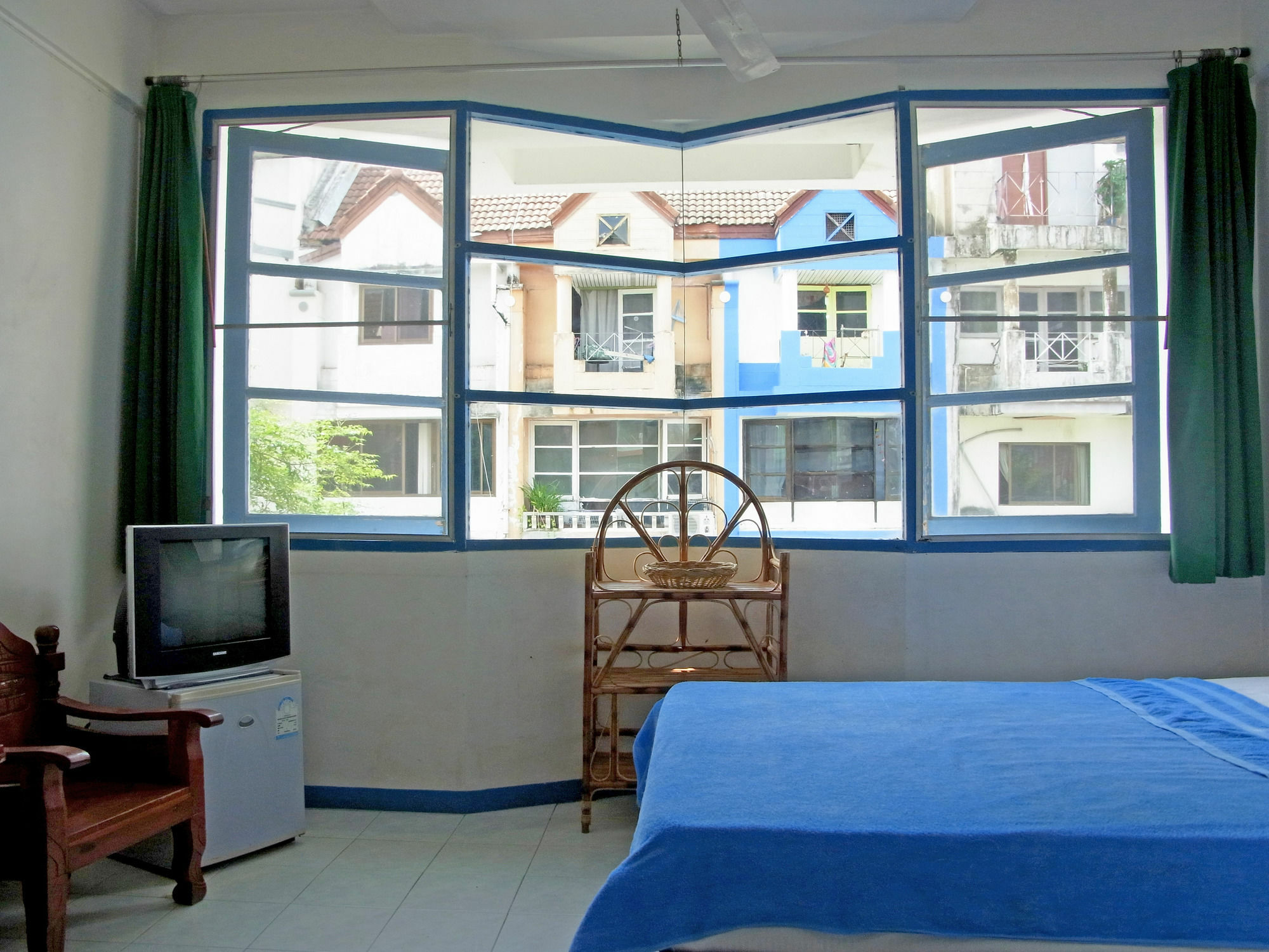 Niku Guesthouse Patong المظهر الخارجي الصورة